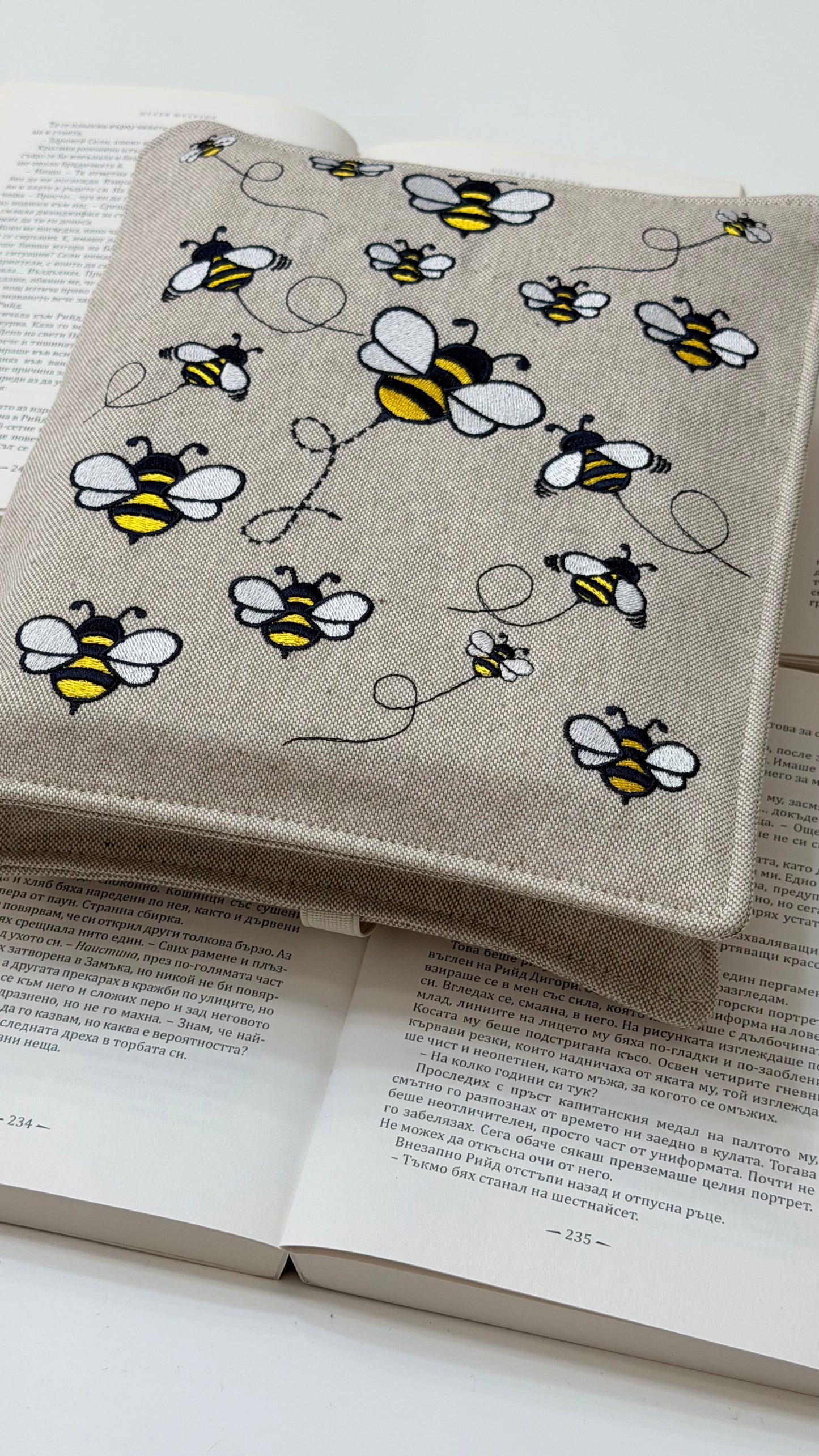 Embroidery Bumblebee Double Book Cover – Handmade Padded Sleeve for Two Books with Elastic Closure