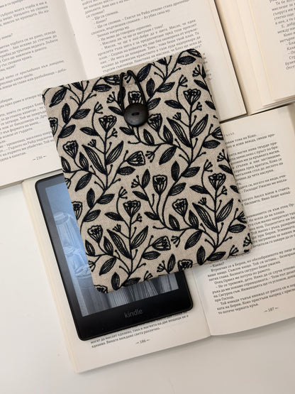 Embroidery Flower Kindle Sleeve | Lullaby Crafts World7