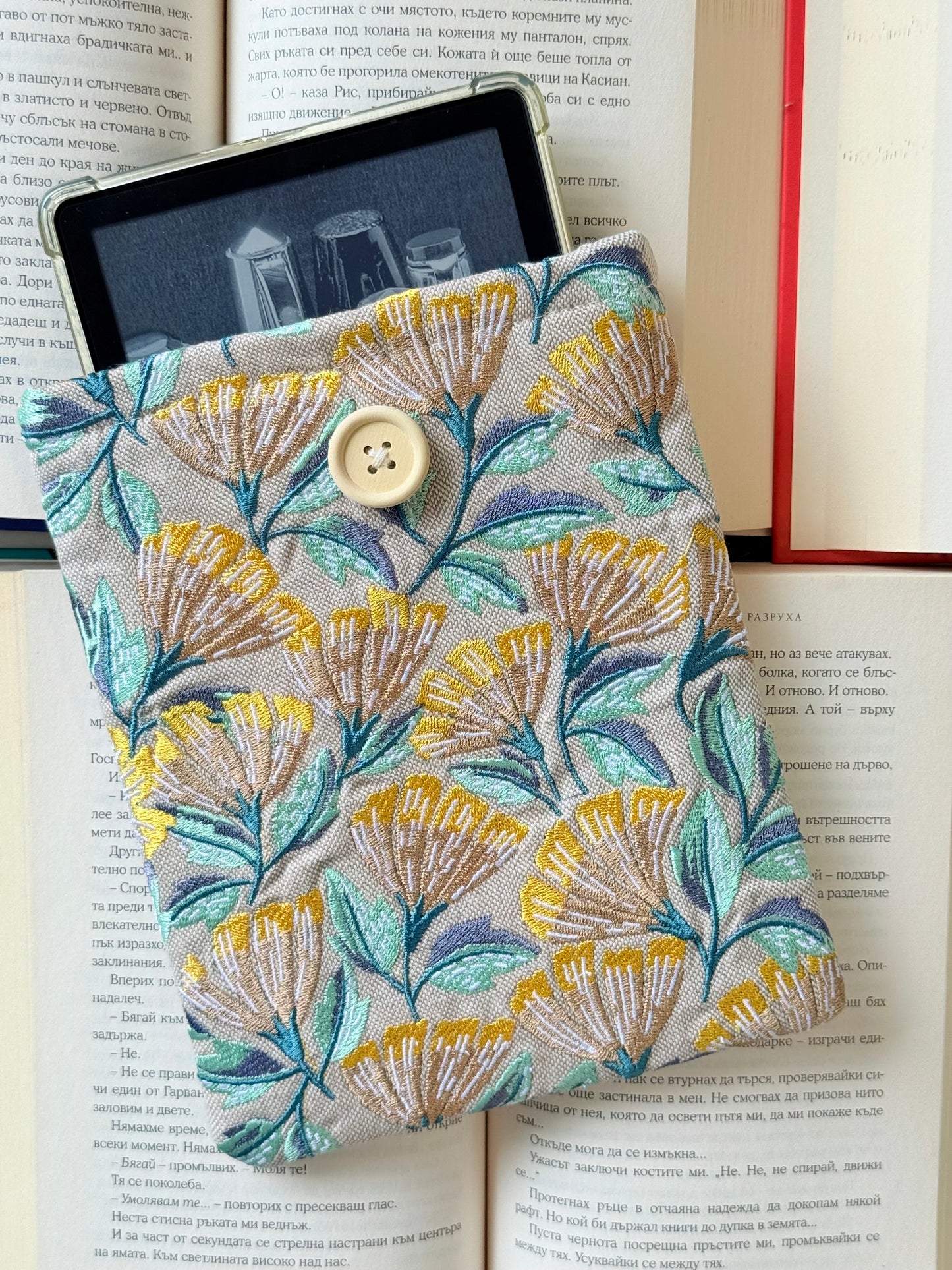 Handmade Embroidery Flower Kindle Sleeve – Padded E-Reader Cover