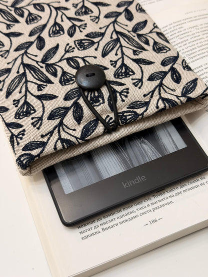 Embroidery Flower Kindle Sleeve | Lullaby Crafts World7