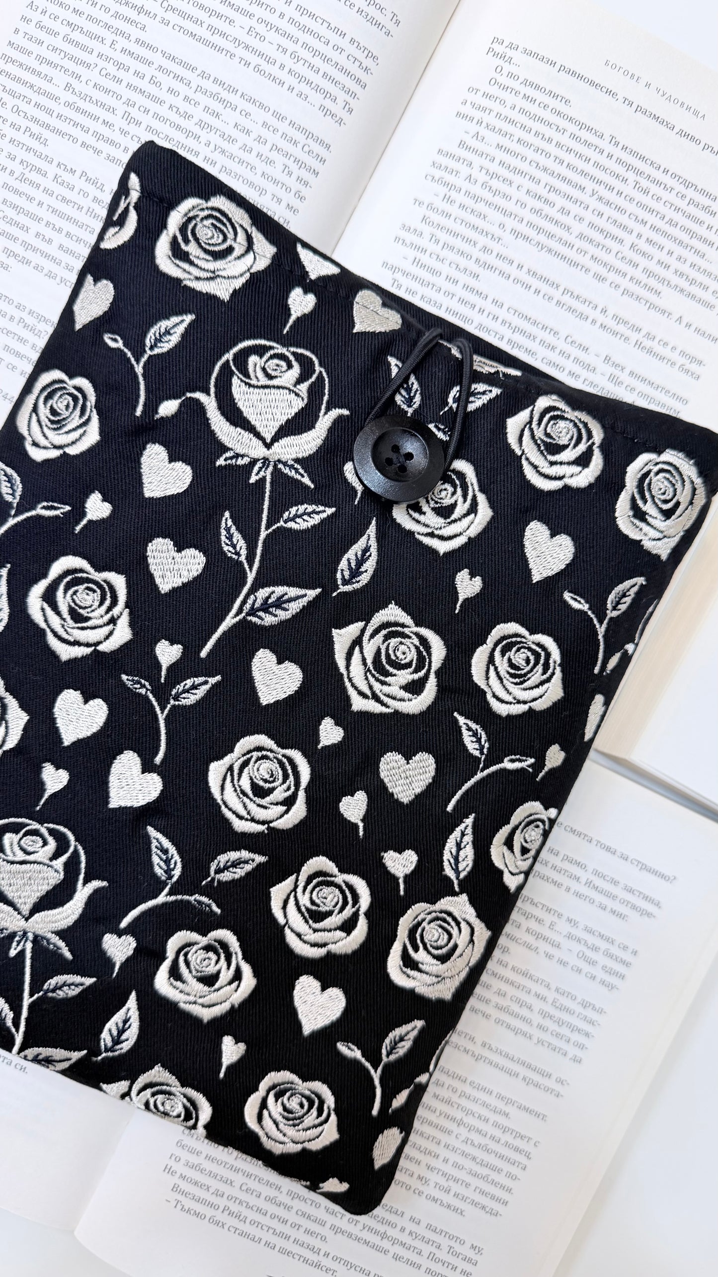 Embroidery Gothic Roses Book Sleeve – Handmade Padded Linen Cover for Books and E-Readers