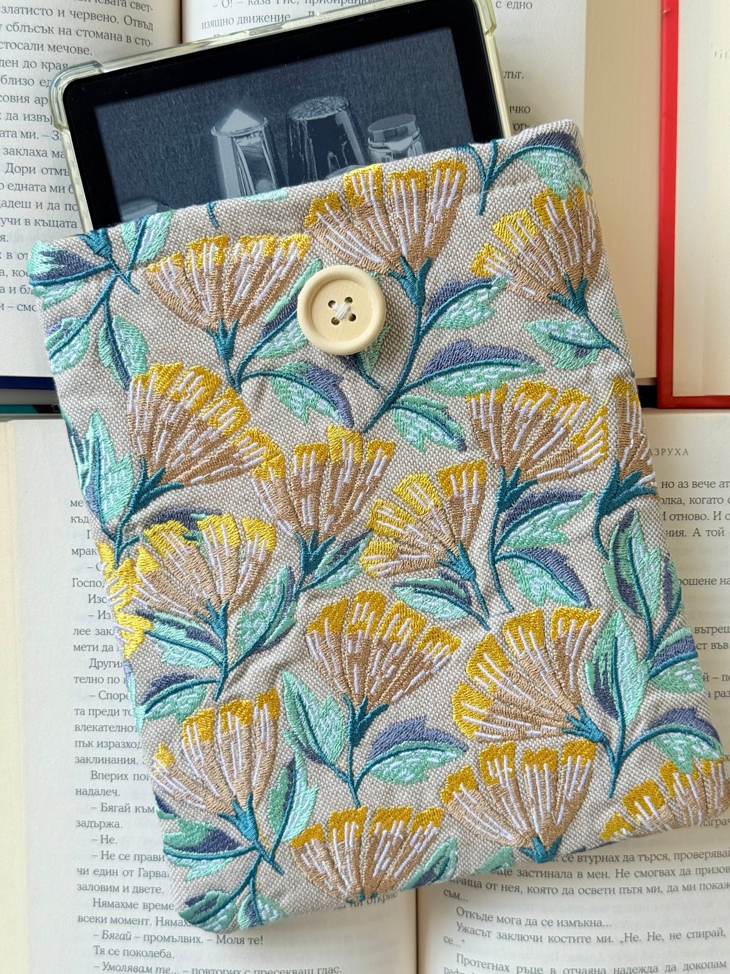 Handmade Embroidery Flower Kindle Sleeve – Padded E-Reader Cover