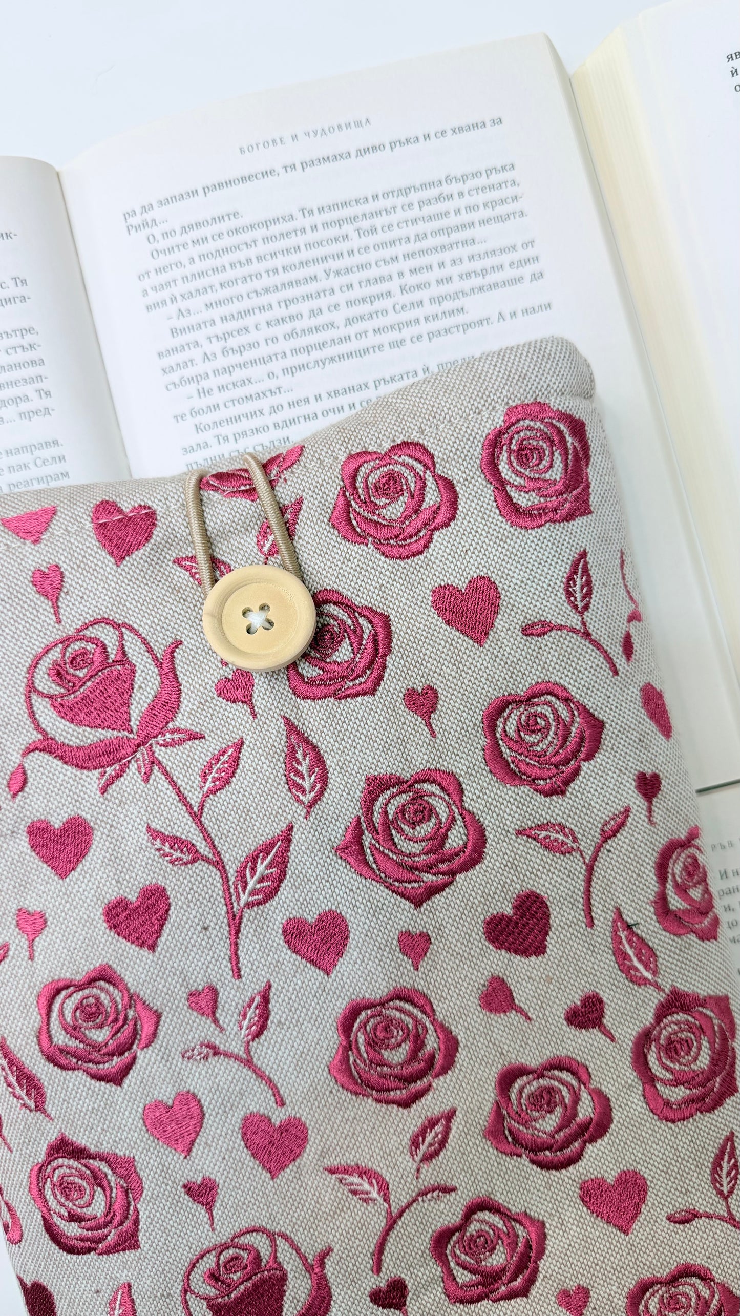 Embroidery Roses Book Sleeve – Handmade Padded Linen Cover for Books and E-Readers