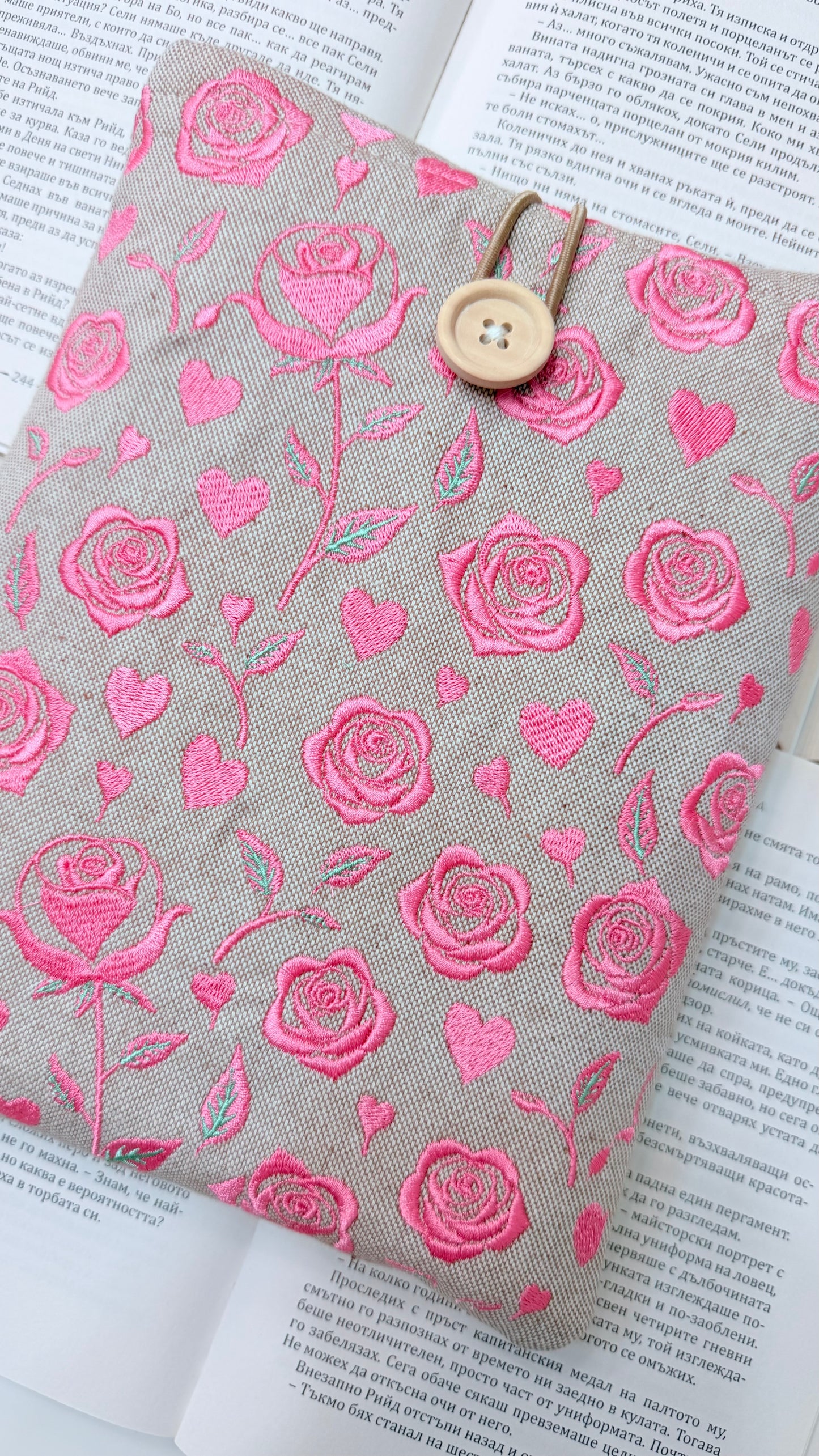 Pink Embroidery Roses Book Sleeve – Handmade Padded Linen Cover for Books and E-Readers