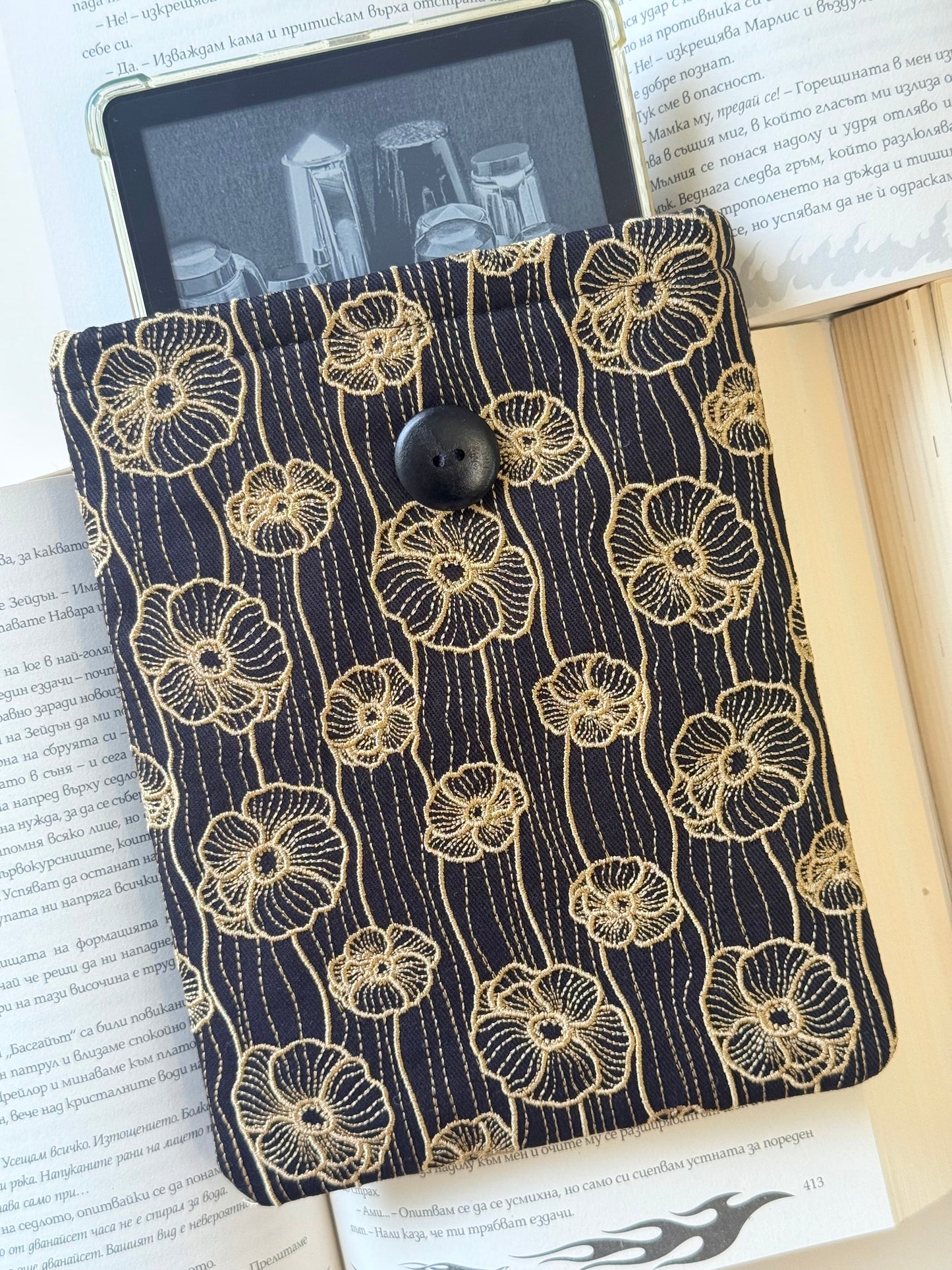 Handmade Gold Embroidery Poppy Flower Kindle Sleeve – Padded E-Reader Protector, Floral Book Cover