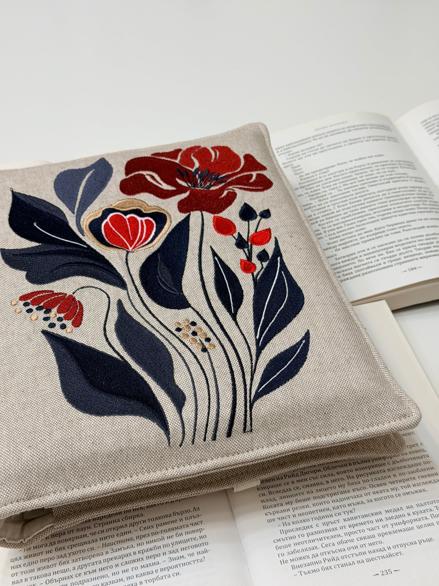 Embroidery Flower Double Book Cover – Handmade Elastic Closure Sleeve for Two Books