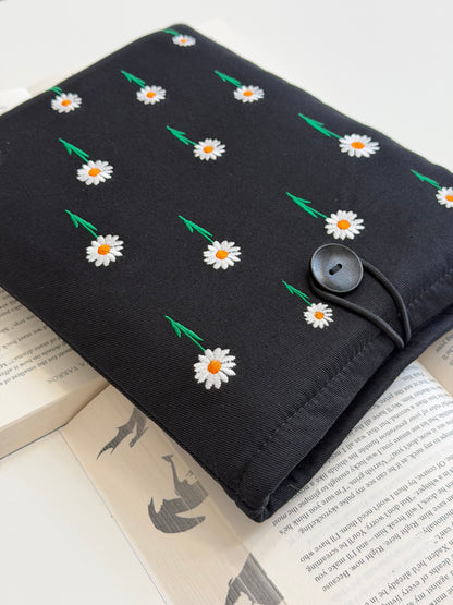 Daisy Embroidered Book Sleeve – Floral Book Lover Gift, Padded Fabric Cover